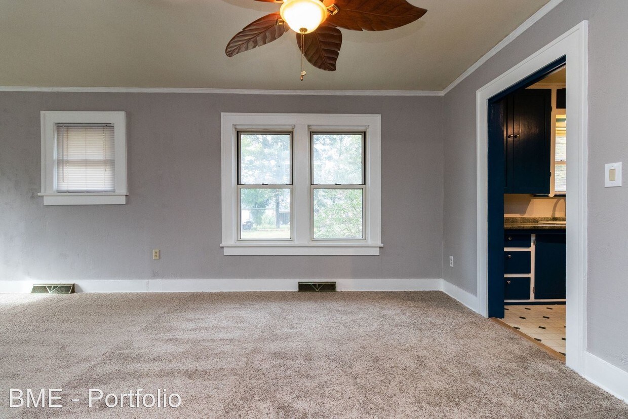 Building Photo - 3 br, 2 bath House - 807 Palo Duro