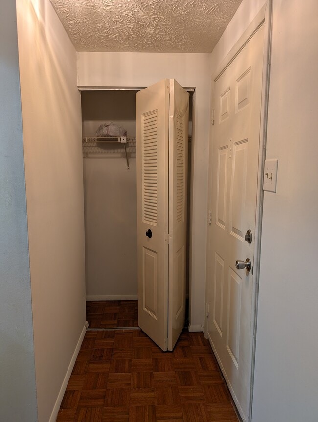 Building Photo - 4410 Groombridge Way