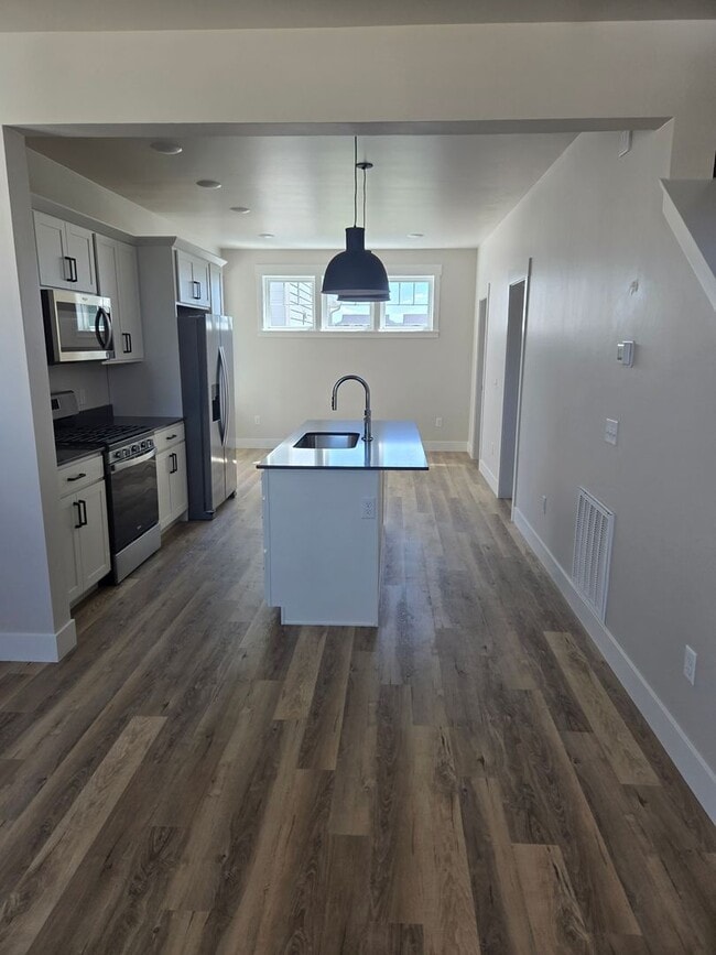 Building Photo - Brand new 2 bed 2 bath home in Annafeld su...