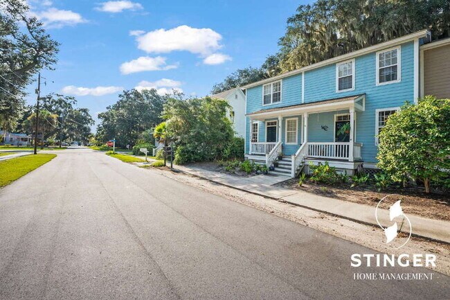 Building Photo - 1105 13th St