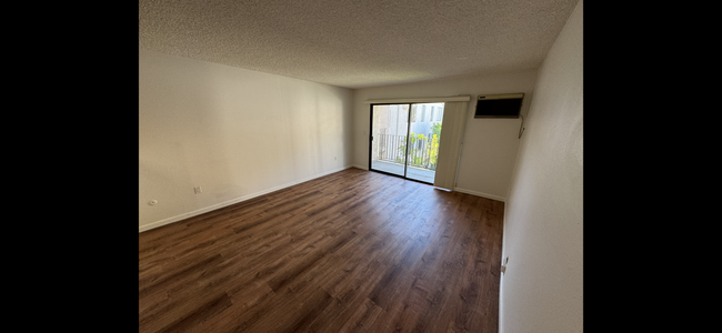 Foto del edificio - 6780 Friars Rd