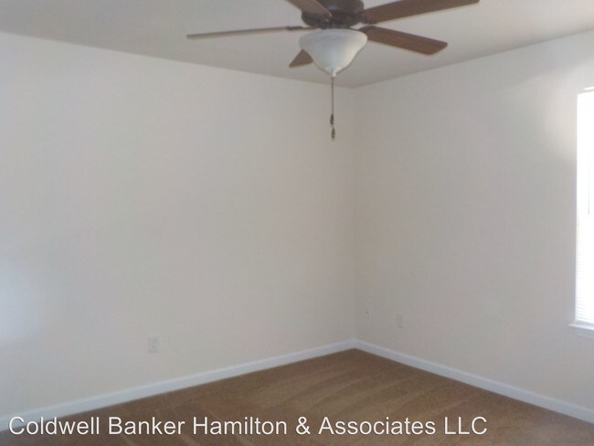 Building Photo - 1547 13th St SE