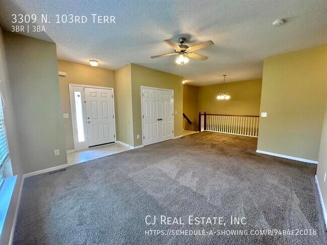 Foto del edificio - 3309 N 103rd Terrace