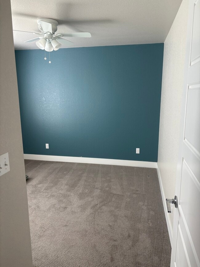 Guest bedroom - 12197 Claude Ct