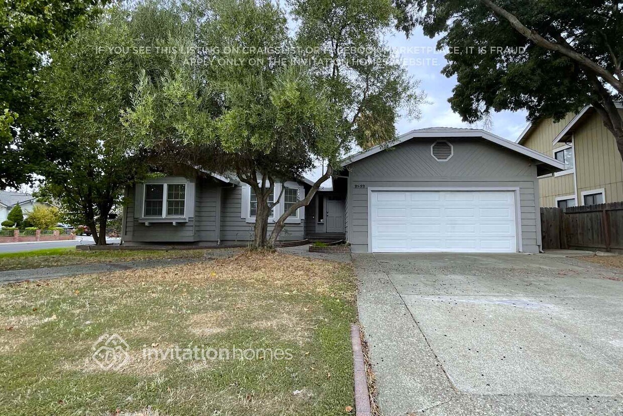 Primary Photo - 2522 Mankas Blvd