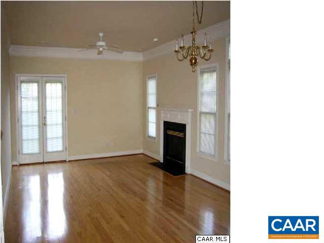 Building Photo - 2351 Ravenswood Ct