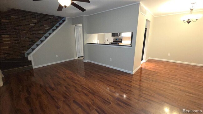 Building Photo - 33647 Bayview Dr