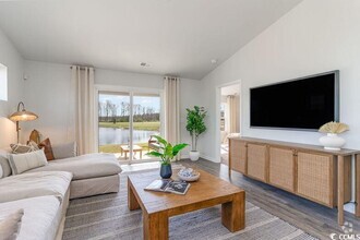 Building Photo - 2296 Courtina Way