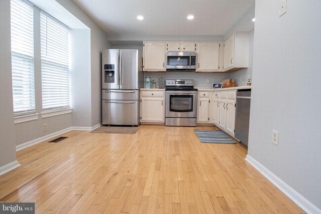 Building Photo - 2526 Log Mill Ct