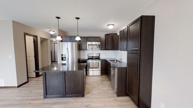 Foto del edificio - 711 Deer Haven Ct