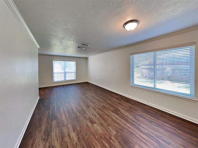 Building Photo - 7007 Durango Creek Dr