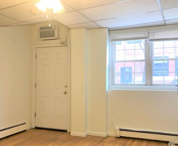 Primary Photo - 336 North St