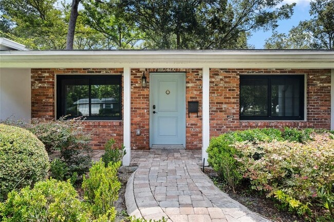 Building Photo - 648 Fitzwalter Dr