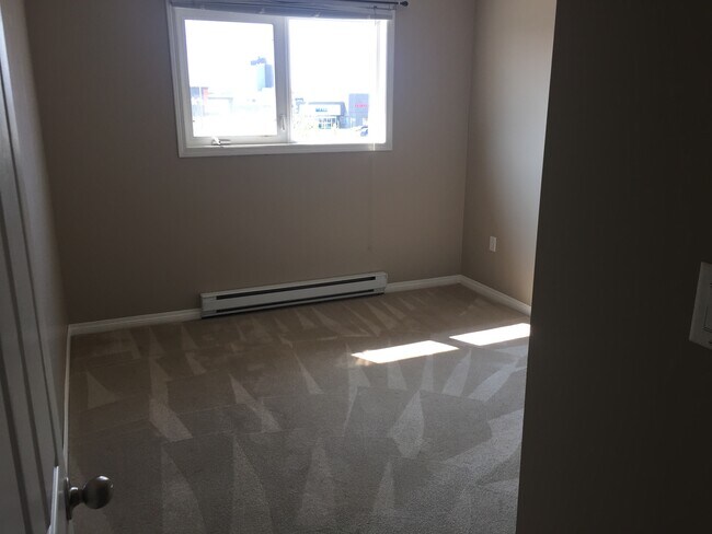 Photo du bâtiment - 9137-996A 96a St