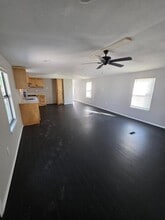 Building Photo - 310 Paddock St