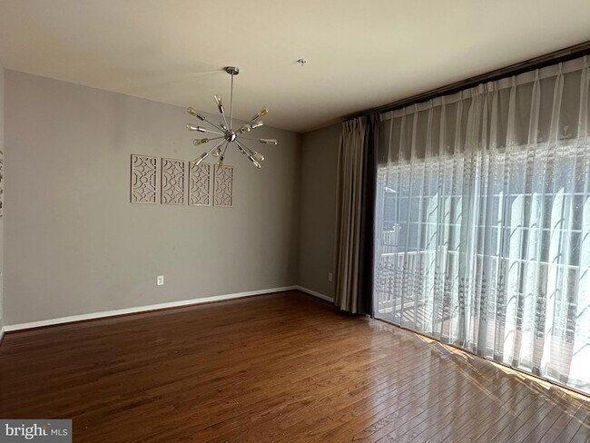 Foto del edificio - 525 S Twin Lakes Blvd