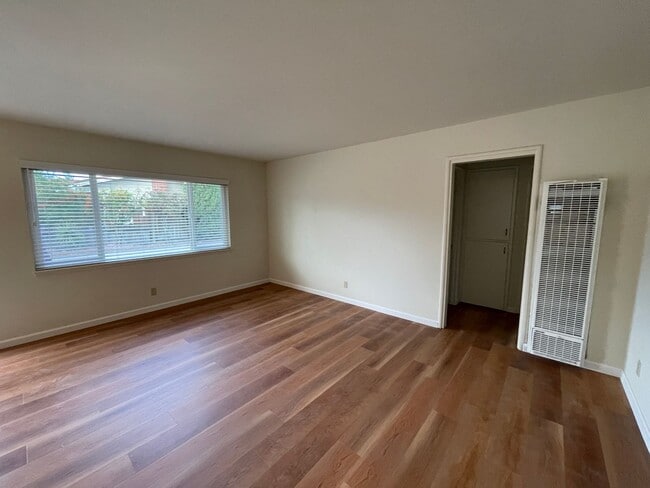 Foto del edificio - Foxworthy - 1817