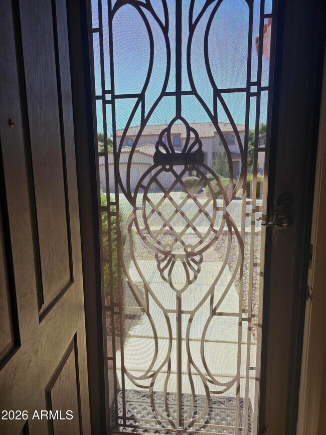 Foto del edificio - 1162 E Springfield Pl