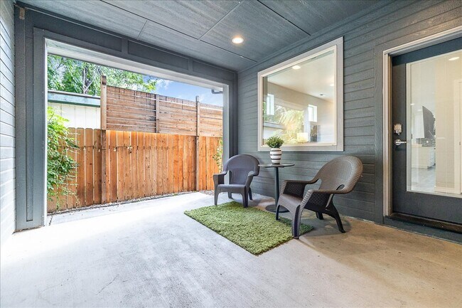 Foto del edificio - 249 E 36th St