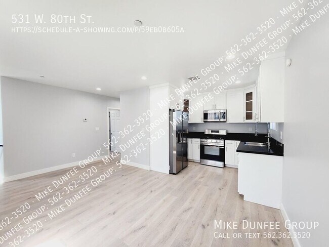 Building Photo - 3 Bedroom 2 Bathroom Unit in Vermont Knolls