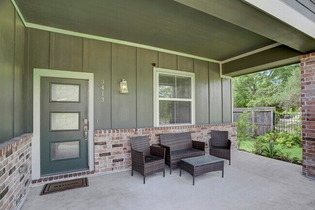 Foto del edificio - 3413 Omega St