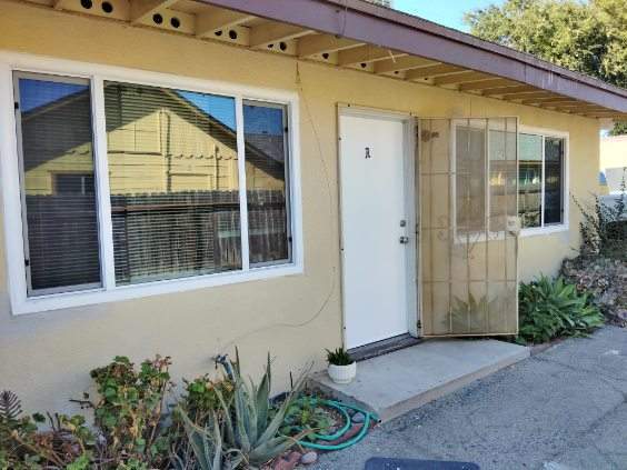 955 Colton - 955 Colton House