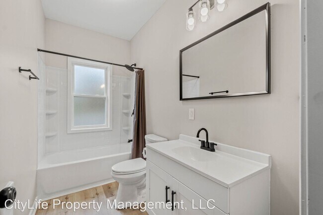 Foto del edificio - 2 br, 1 bath House - 2414 Salisbury Street