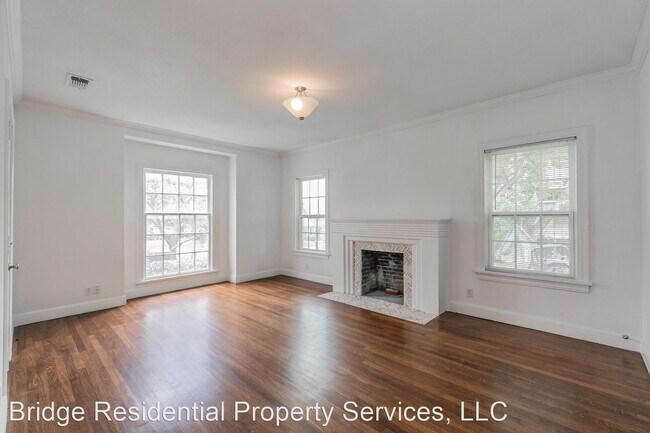 Building Photo - 2 br, 2 bath House - 3701 W. 4th Street