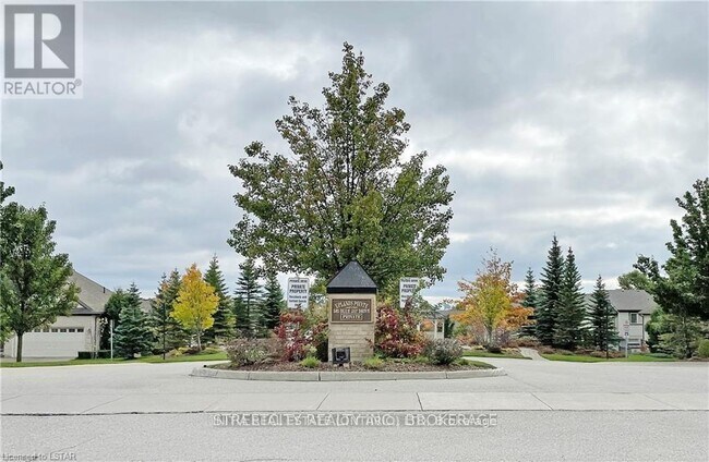 Photo du bâtiment - 37 - 505 BLUEJAY DRIVE