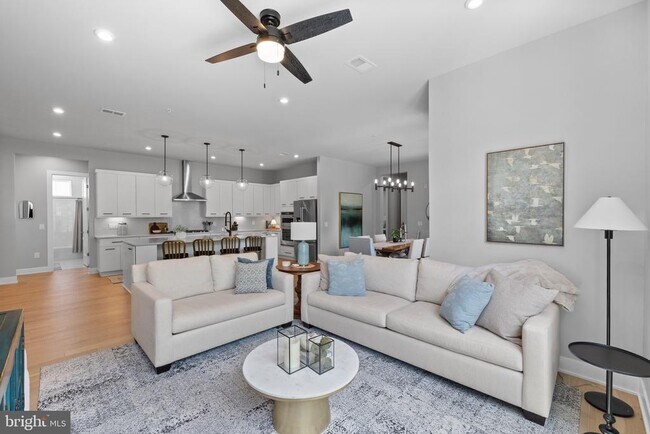 Foto del edificio - 43442 Croson Ln