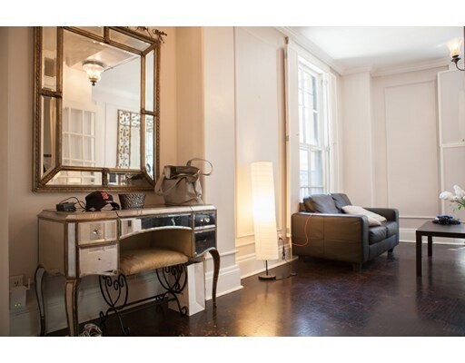 Building Photo - 21 Beacon St