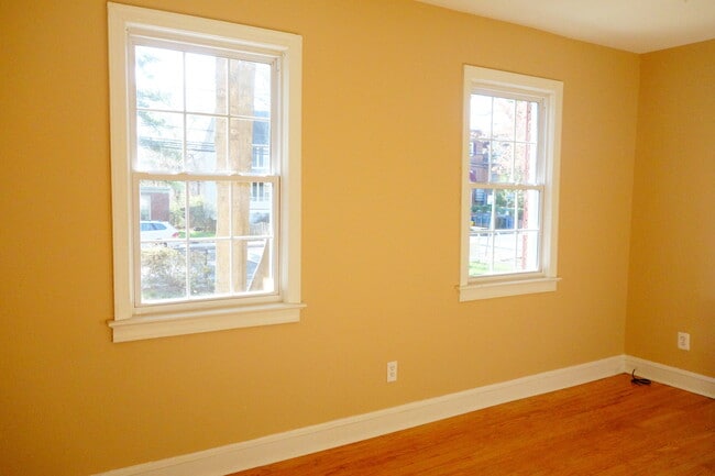 Building Photo - 8413 Flower Ave