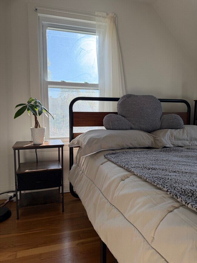 PRINCIPAL - 104R Homes Ave