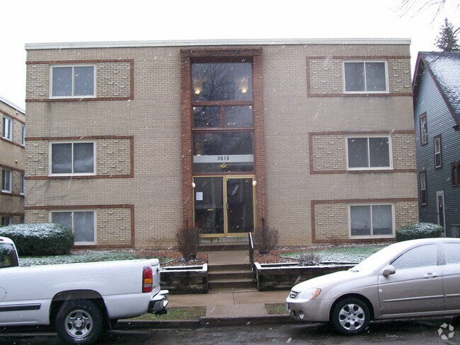 Building Photo - 3615 Grand Ave S