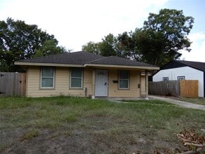 Building Photo - 5114 Vinett St