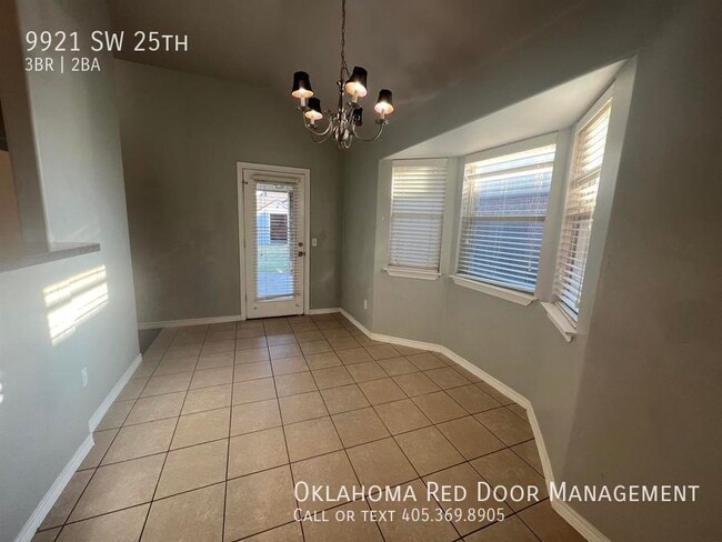 Building Photo - 9921 SW 25th-