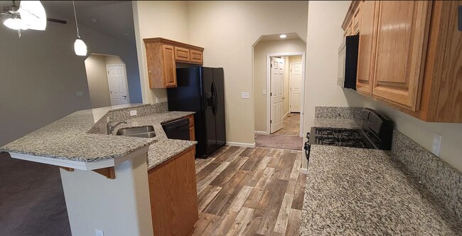 Foto del edificio - 4551 Rutledge St