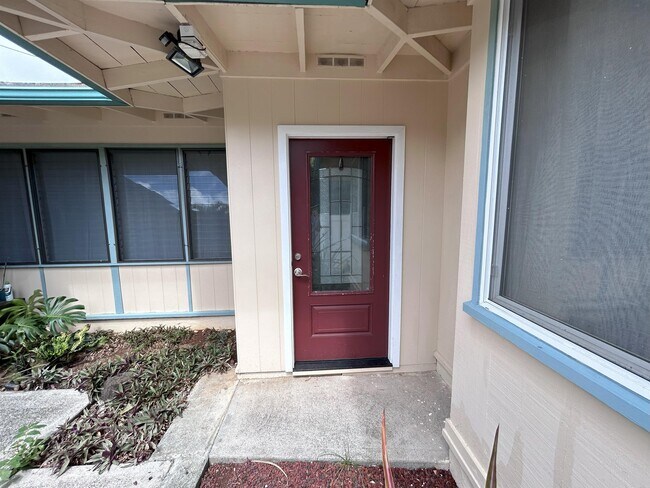Building Photo - 44-113-113 Nanamoana St