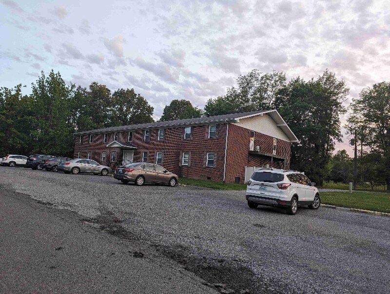 Foto principal - 100 Molloy Ct