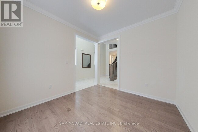 Building Photo - 119 Beaveridge Ave