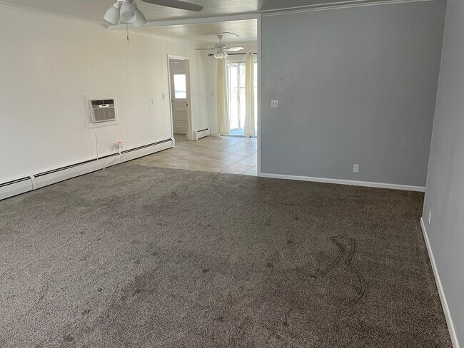 View in to dining room from living room - 304 Cherry St