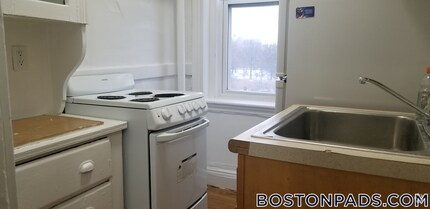 Building Photo - 1175 Boylston St