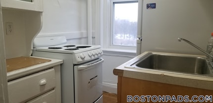 Building Photo - 1175 Boylston St