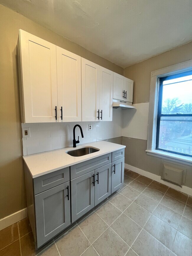 45 Kelly Pkwy C4 - 35 Kelly Pky