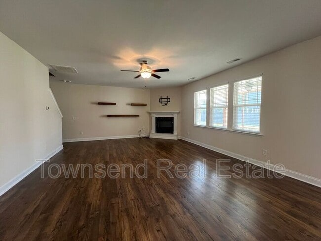 Building Photo - 4411 Low Oak Ct