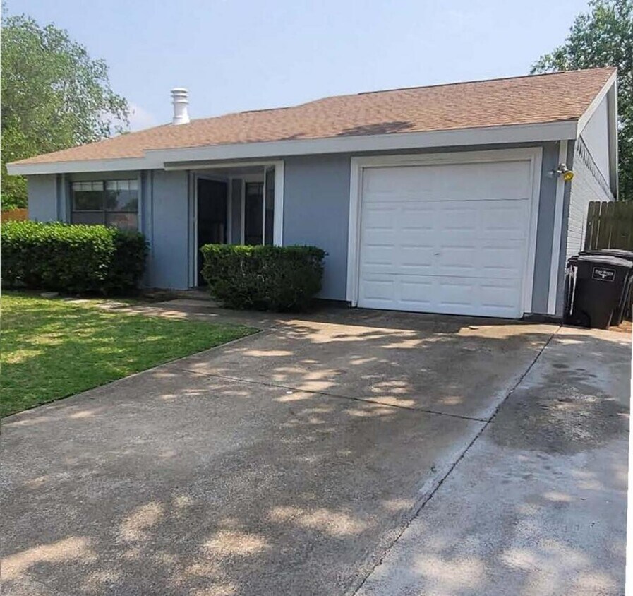 Primary Photo - 3801 Horizon Place