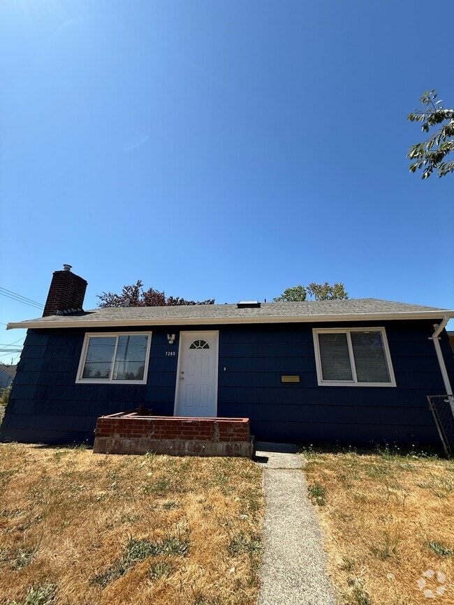 Front Exterior - 7265 46th Ave S