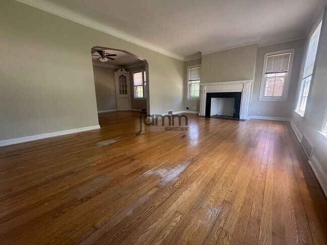 Foto del edificio - 17724 Hilliard Rd
