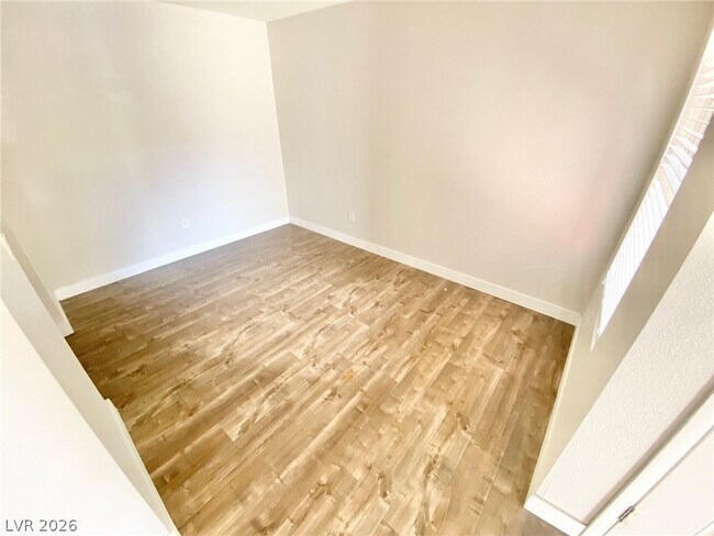 Foto del edificio - 5055 W Hacienda Ave