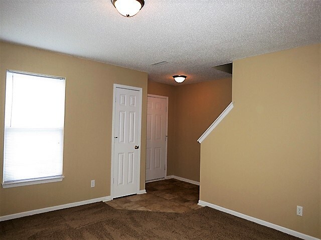 Foto del edificio - 10395 Carrington Way